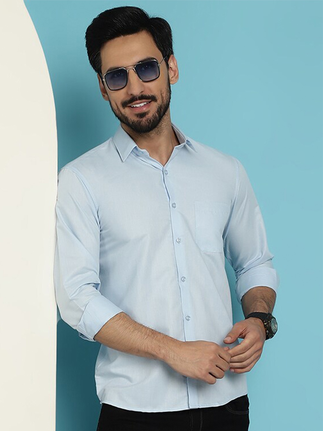 

Indian Needle Classic Cotton Casual Shirt, Blue