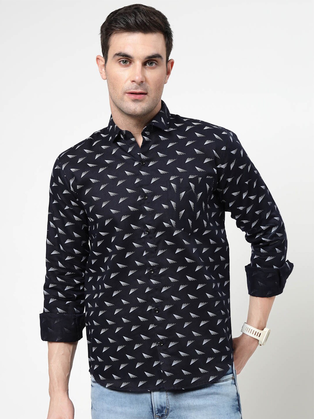 

ADWYN PETER Opaque Conversational Printed Spread Collar Chest Pocket Casual Shirt, Multi