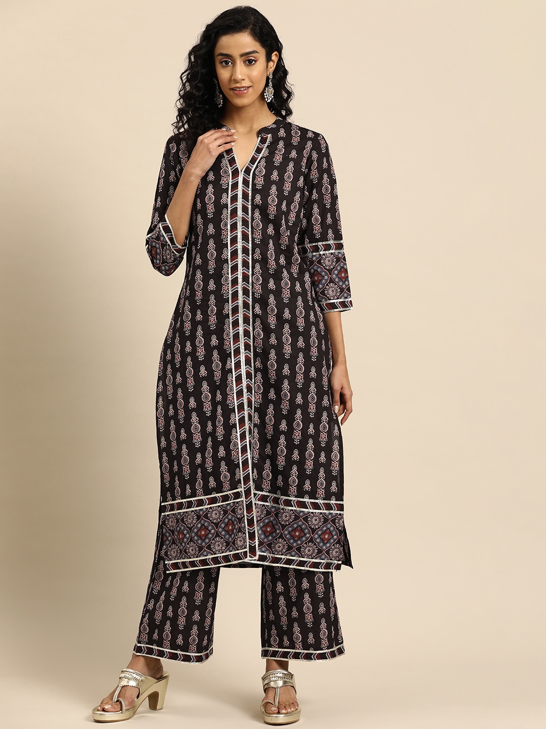 

anayna Women Ethnic Motifs Printed Regular Gotta Patti Pure Cotton Kurta with Palazzos, Black