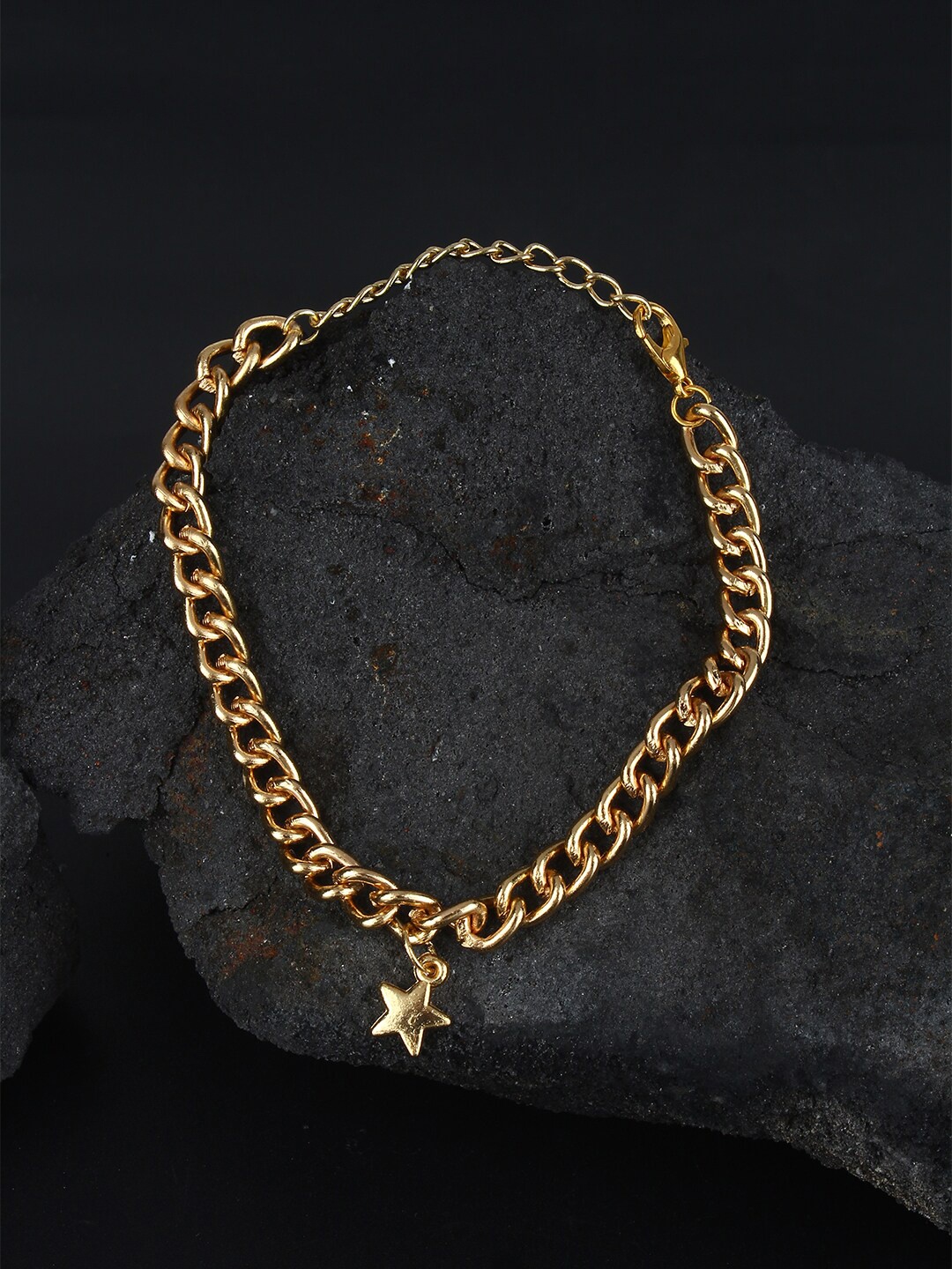 

DressBerry Women Gold-Toned Brass Gold-Plated Charm Bracelet