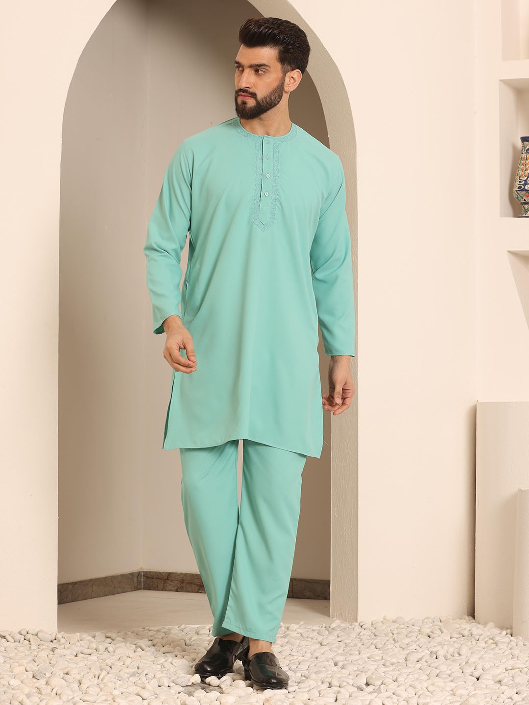 

Armaan Ethnic Straight Kurta With Pyjamas, Green