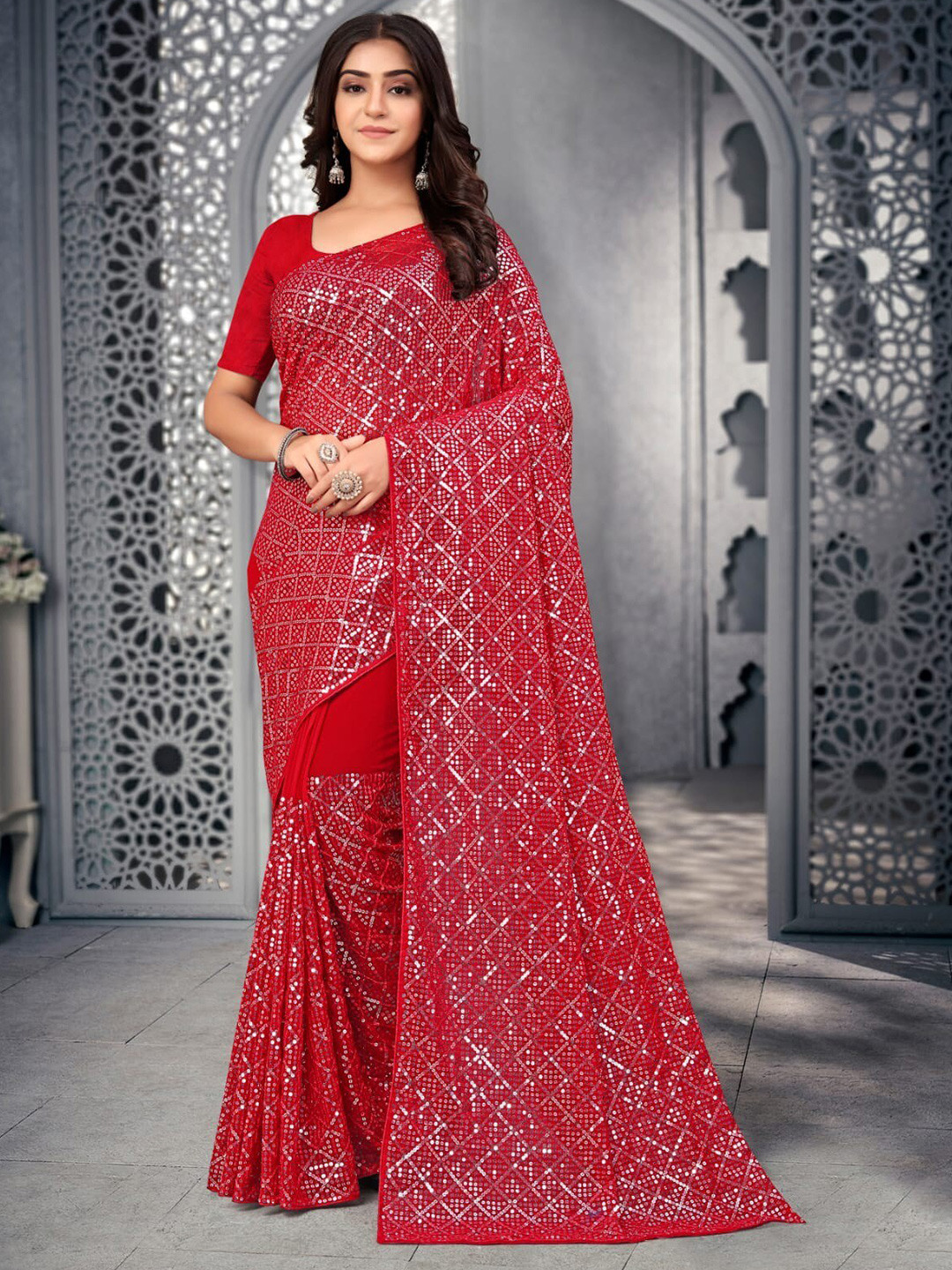 

Mitera Geometric Embellished Sequinned Saree, Red