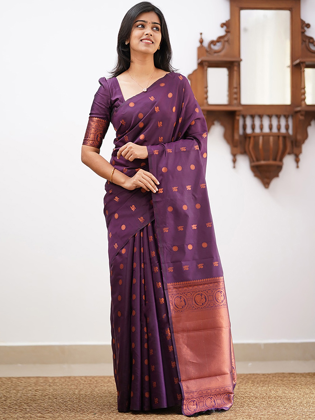 

KALINI Ethnic Motifs Woven Design Banarasi Saree, Purple