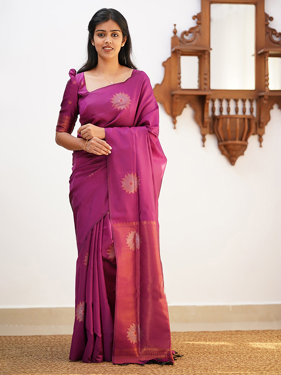 

KALINI Woven Design Silk Blend Banarasi Saree, Pink