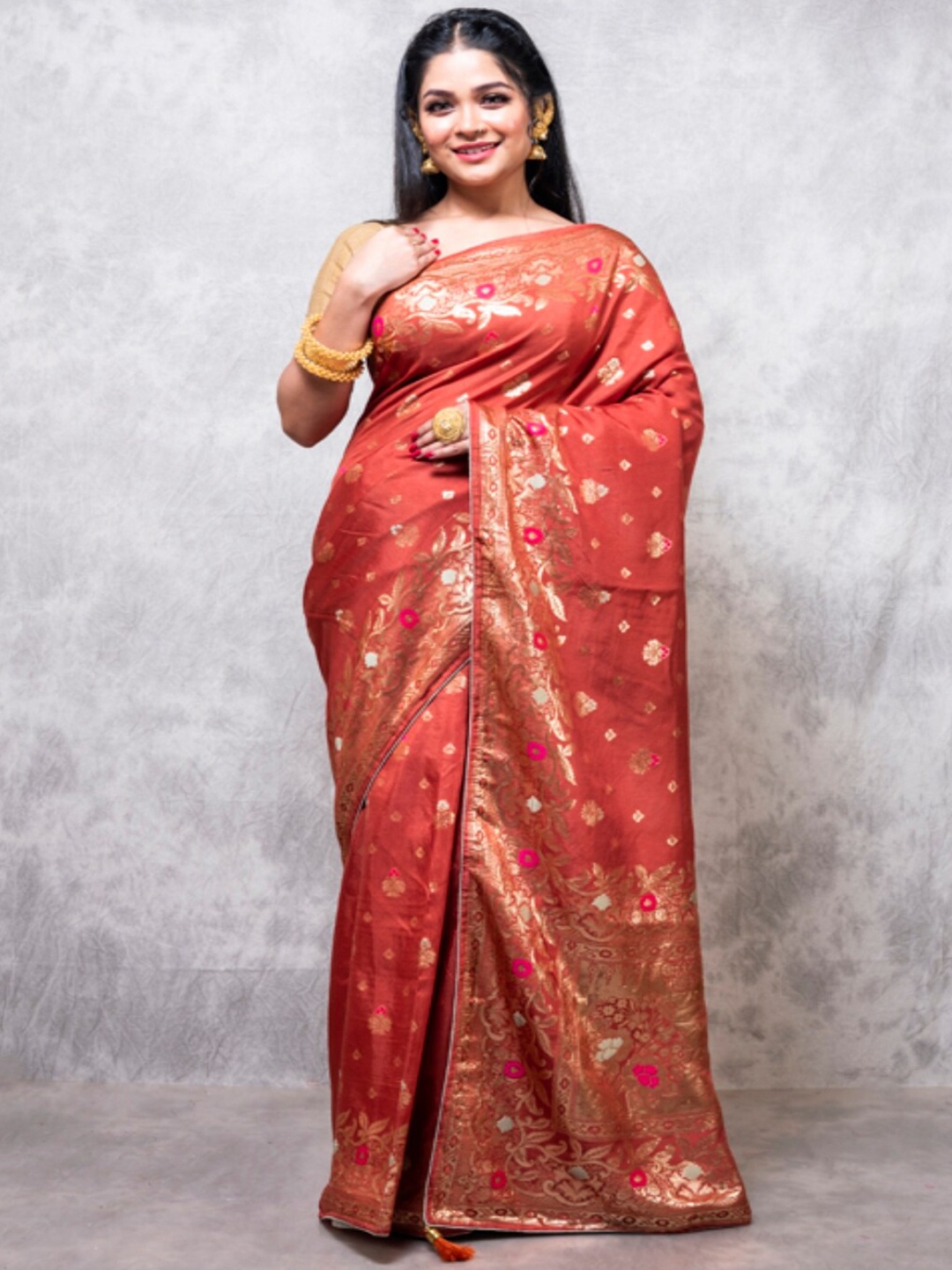 

Morchari Woven Design Zari Pure Silk Saree, Red