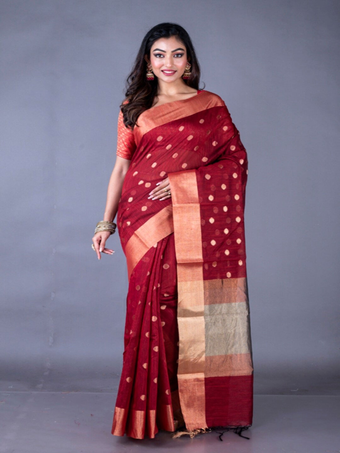 

Morchari Woven Design Zari Banarasi Saree with Tassels, Maroon