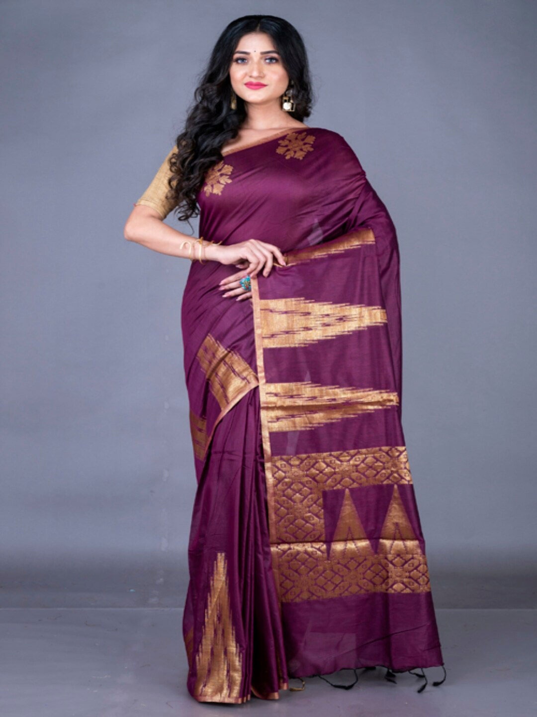 

Morchari Purple & Gold-Toned Woven Design Zari Banarasi Saree
