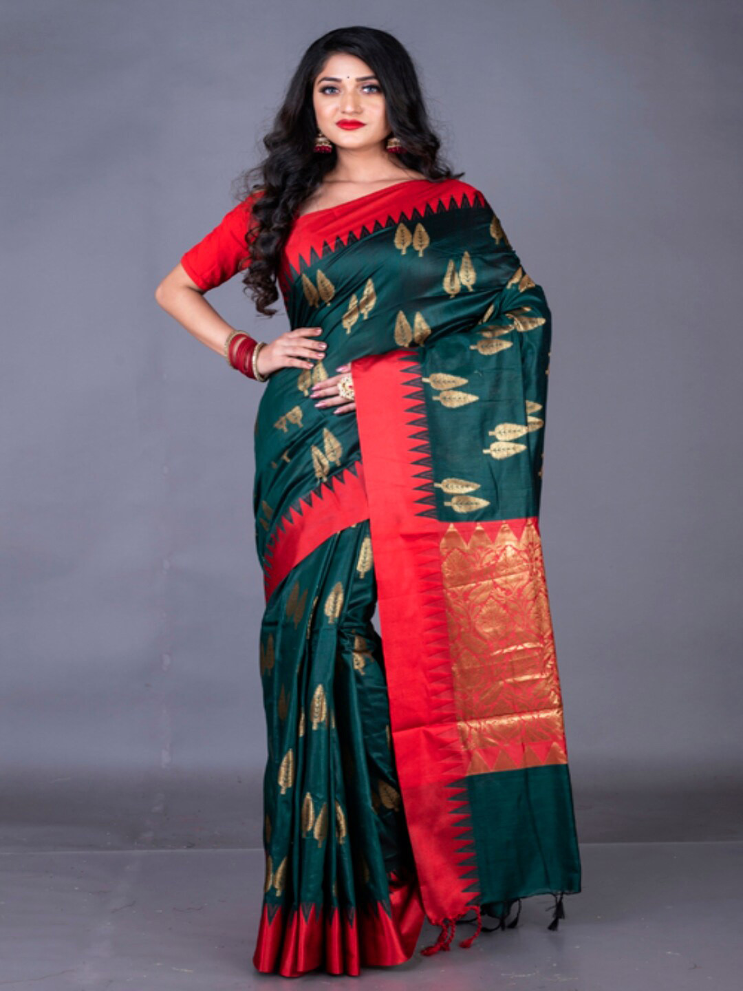 

Morchari Ethnic Motifs Woven Design Zari Chanderi Saree, Green