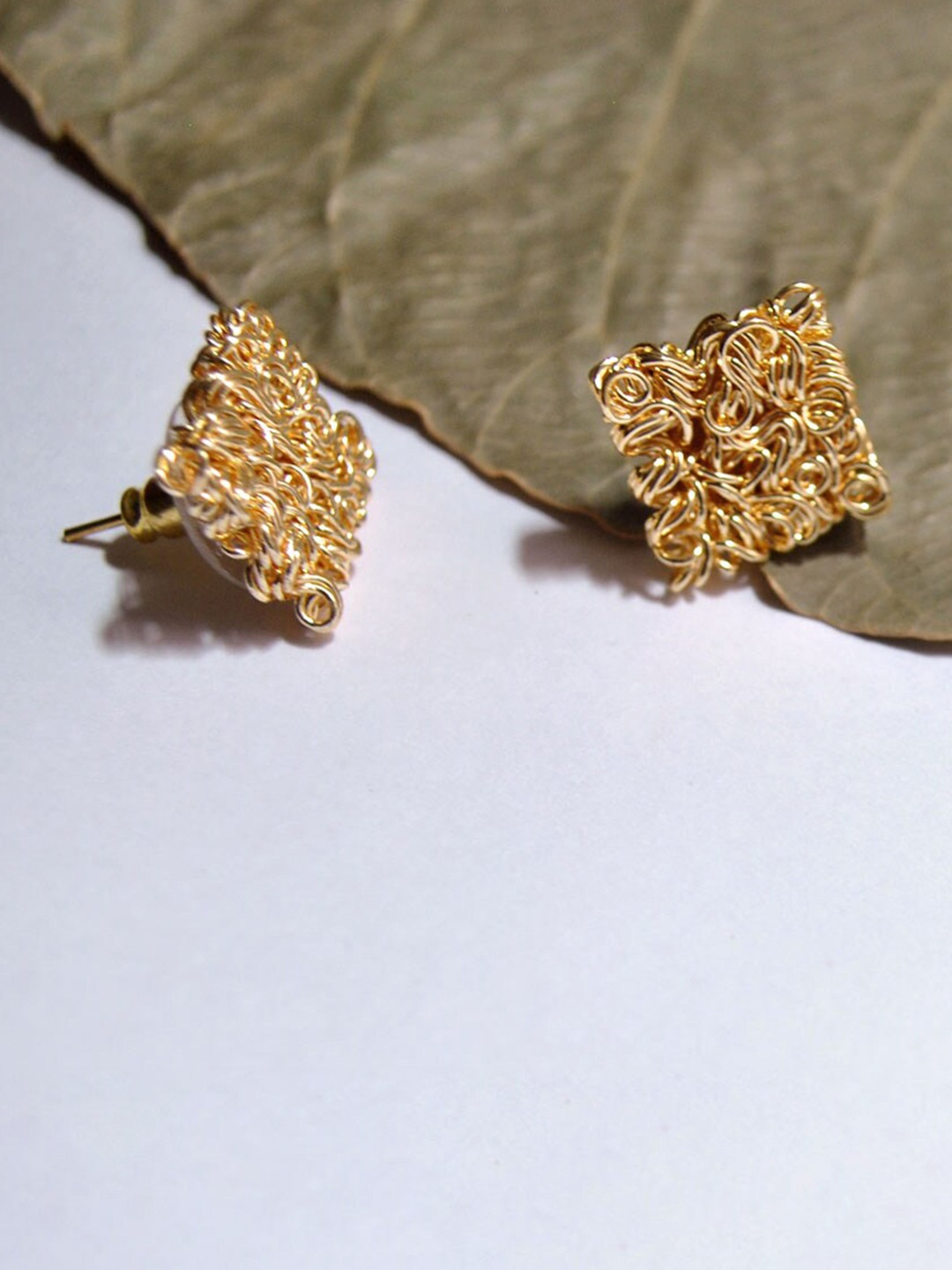 

BeAbhika Gold-Plated Square Shaped Stud Earrings