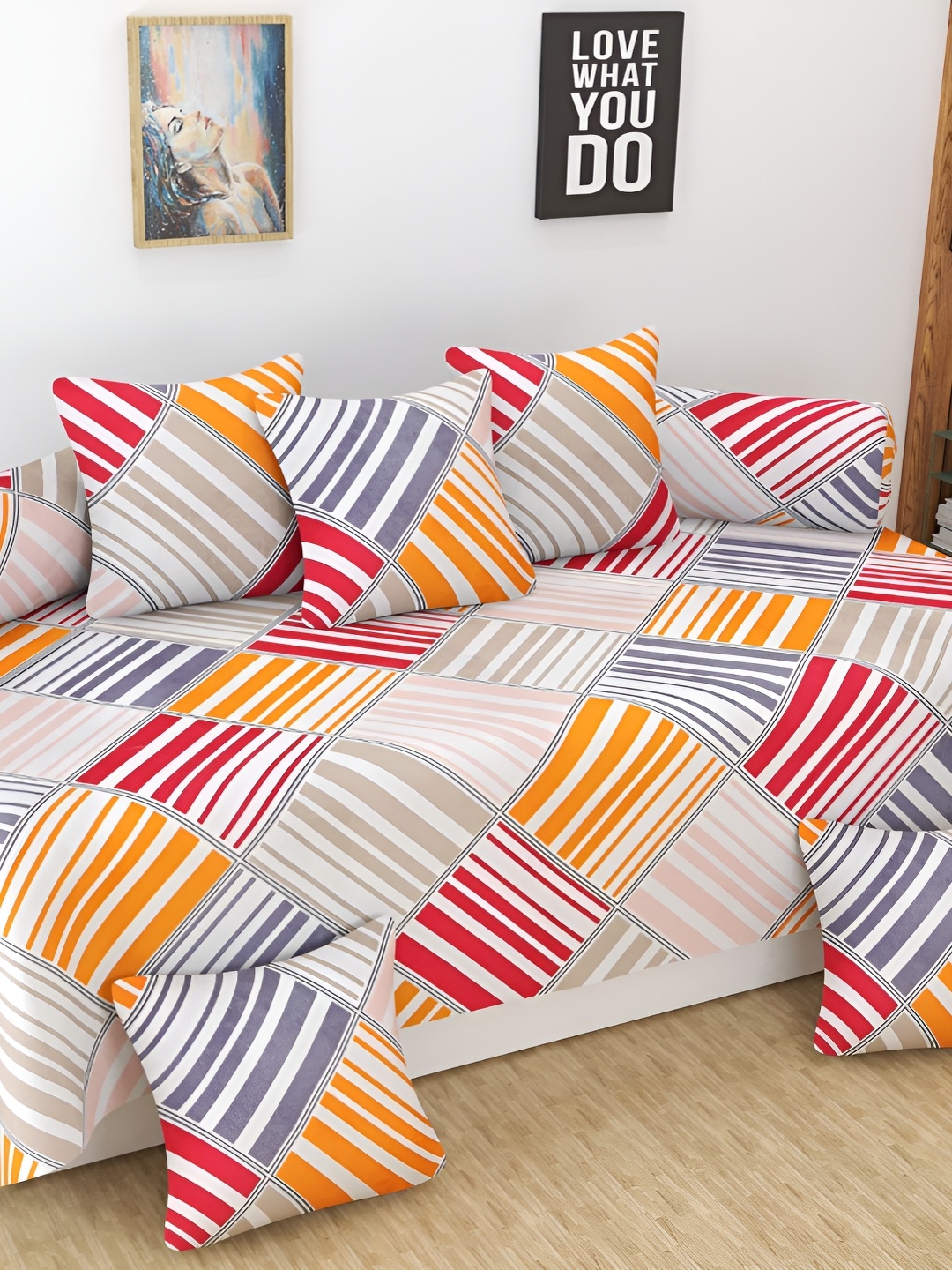 

hargunz Pink 8 Pieces Geometric Printed Bedsheet With Bolster Covers & Cushion Covers