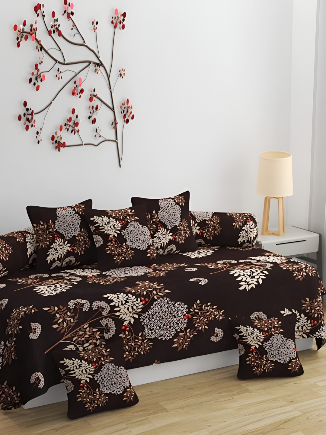 

hargunz Brown 8 Pieces Floral Printed Bedsheet With Bolster Covers & Cushion Covers