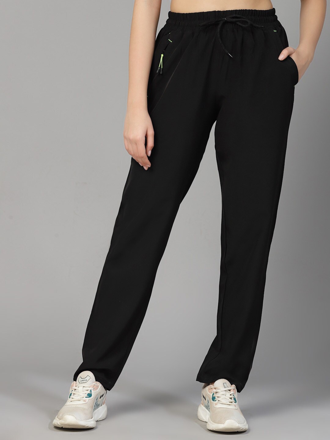 

UZARUS Women Mid-Rise Track Pants, Black