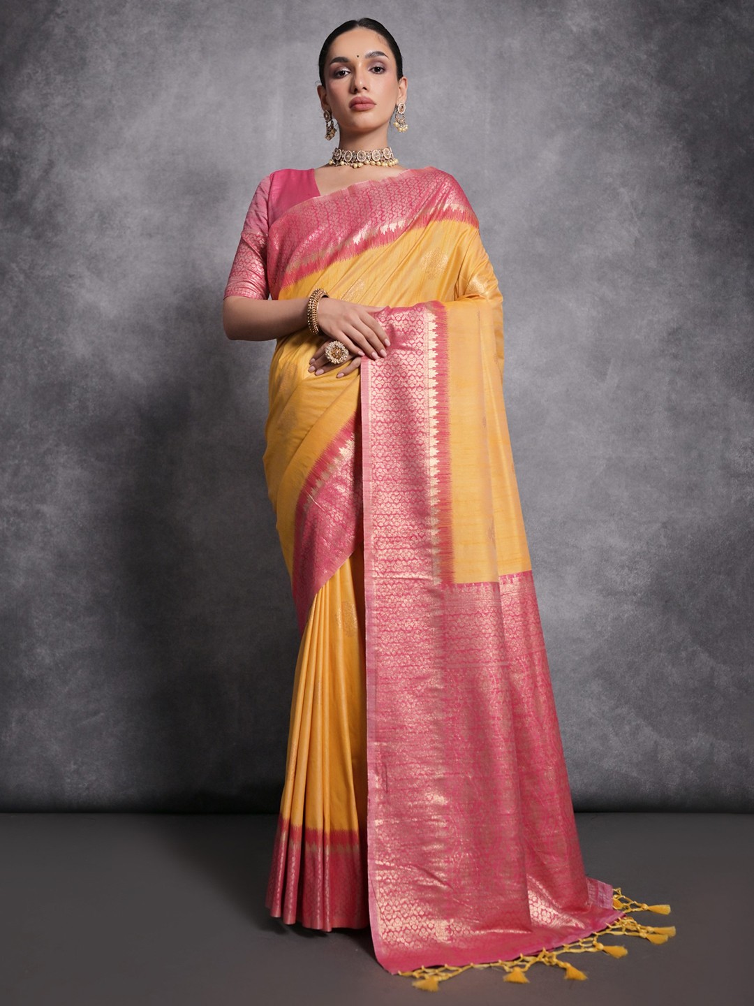 

VISHNU WEAVES Ethnic Motifs Woven Design Zari Pure Silk Tussar Saree, Yellow