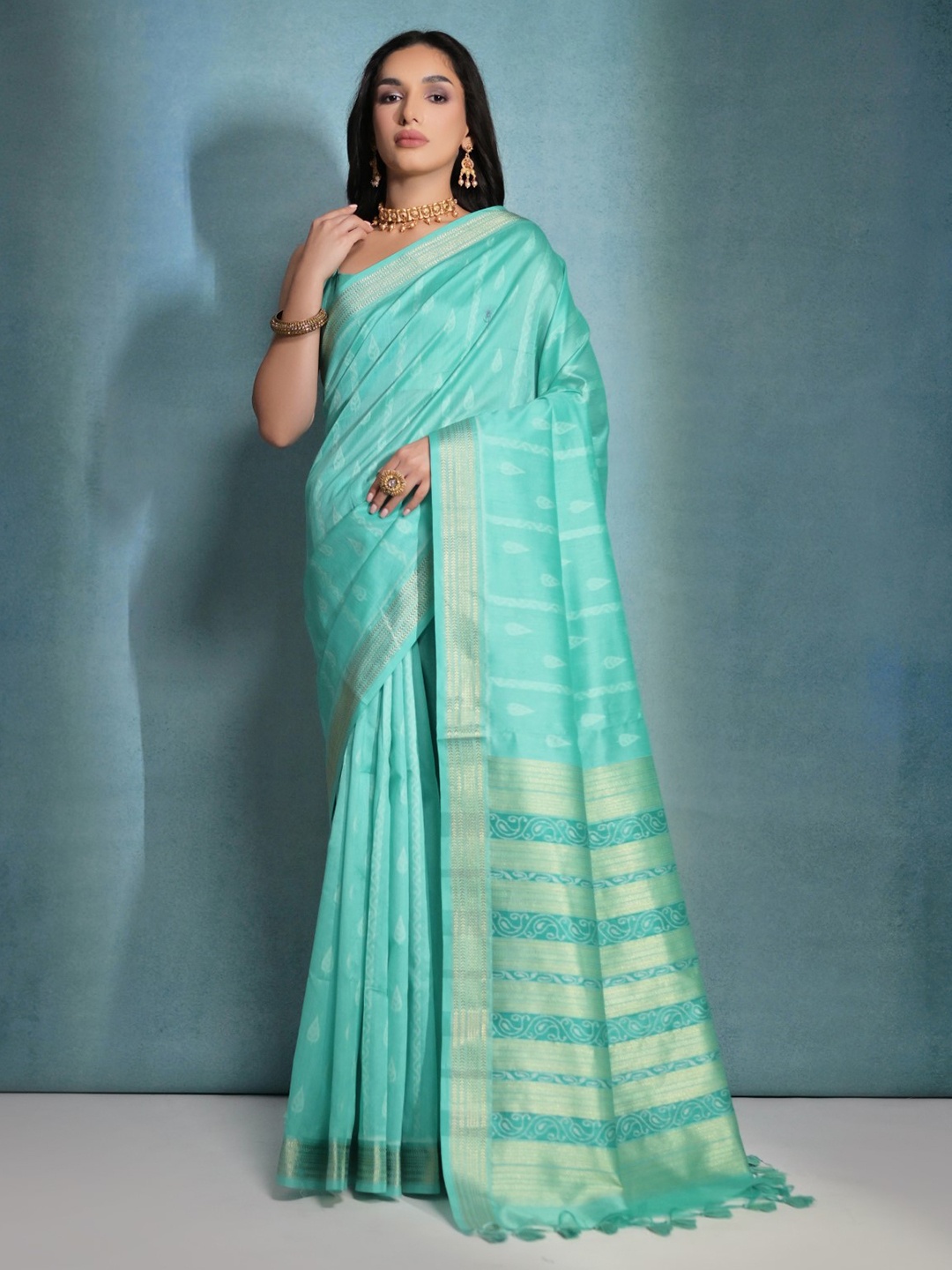 

VISHNU WEAVES Woven Design Zari Bhagalpuri Saree, Sea green