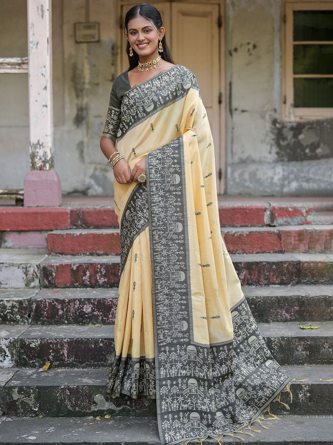 

VISHNU WEAVES Ethnic Motifs Woven Design Bhagalpuri Saree, Cream