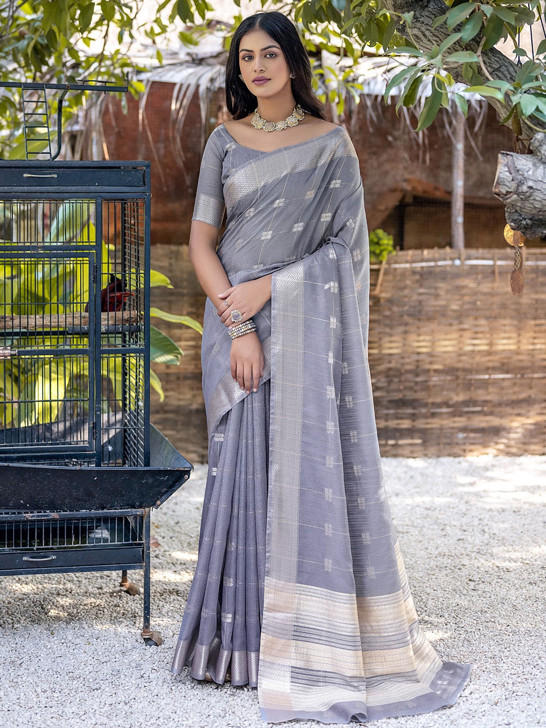 

VISHNU WEAVES Woven Design Ethnic Motifs Zari Pure Cotton Taant Saree, Grey