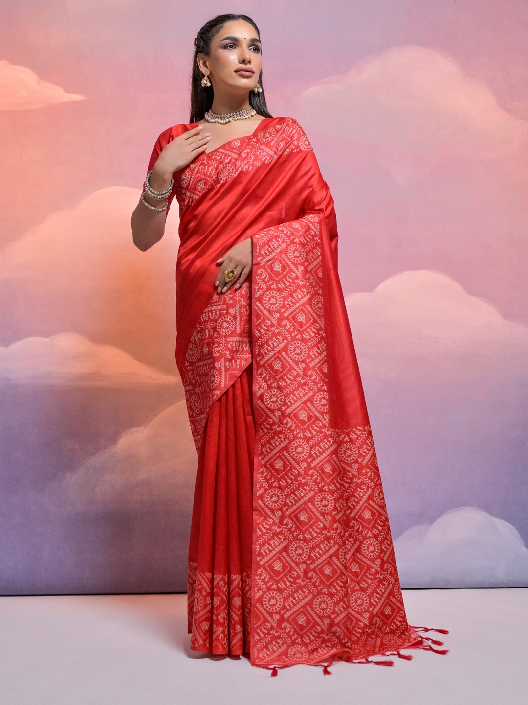 

VISHNU WEAVES Woven Design Bhagalpuri Saree, Red
