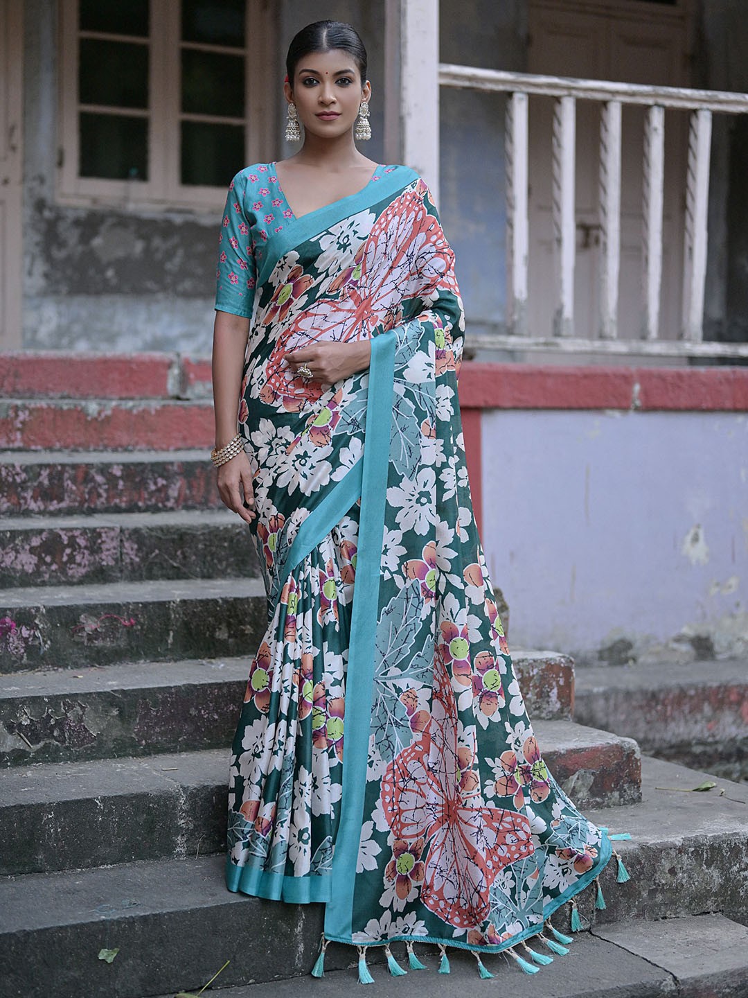 

VISHNU WEAVES Floral Printed Silk Cotton Jamdani Saree, Green