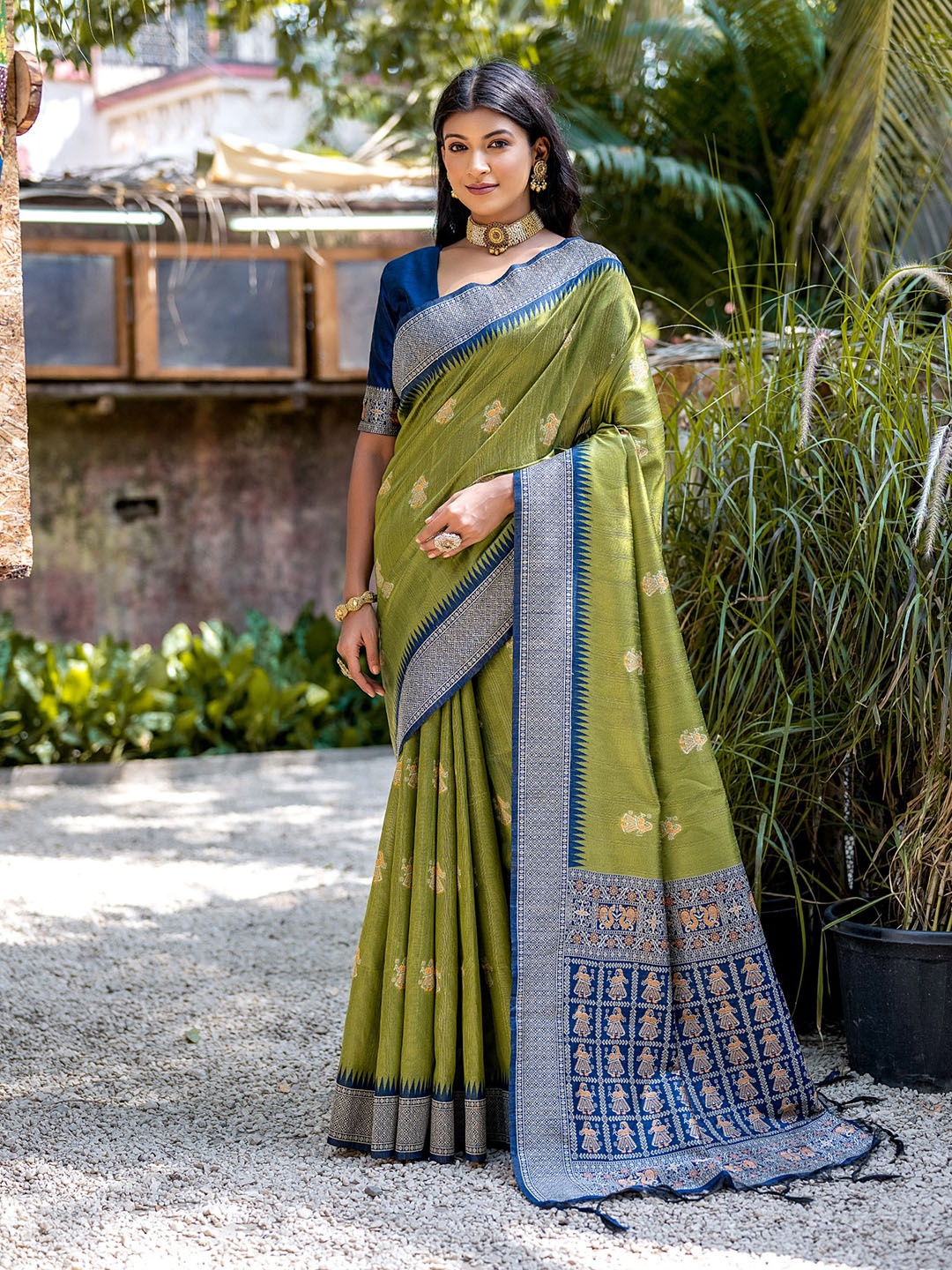 

VISHNU WEAVES Ethnic Motifs Woven Design Zari Pure Silk Tussar Saree, Olive