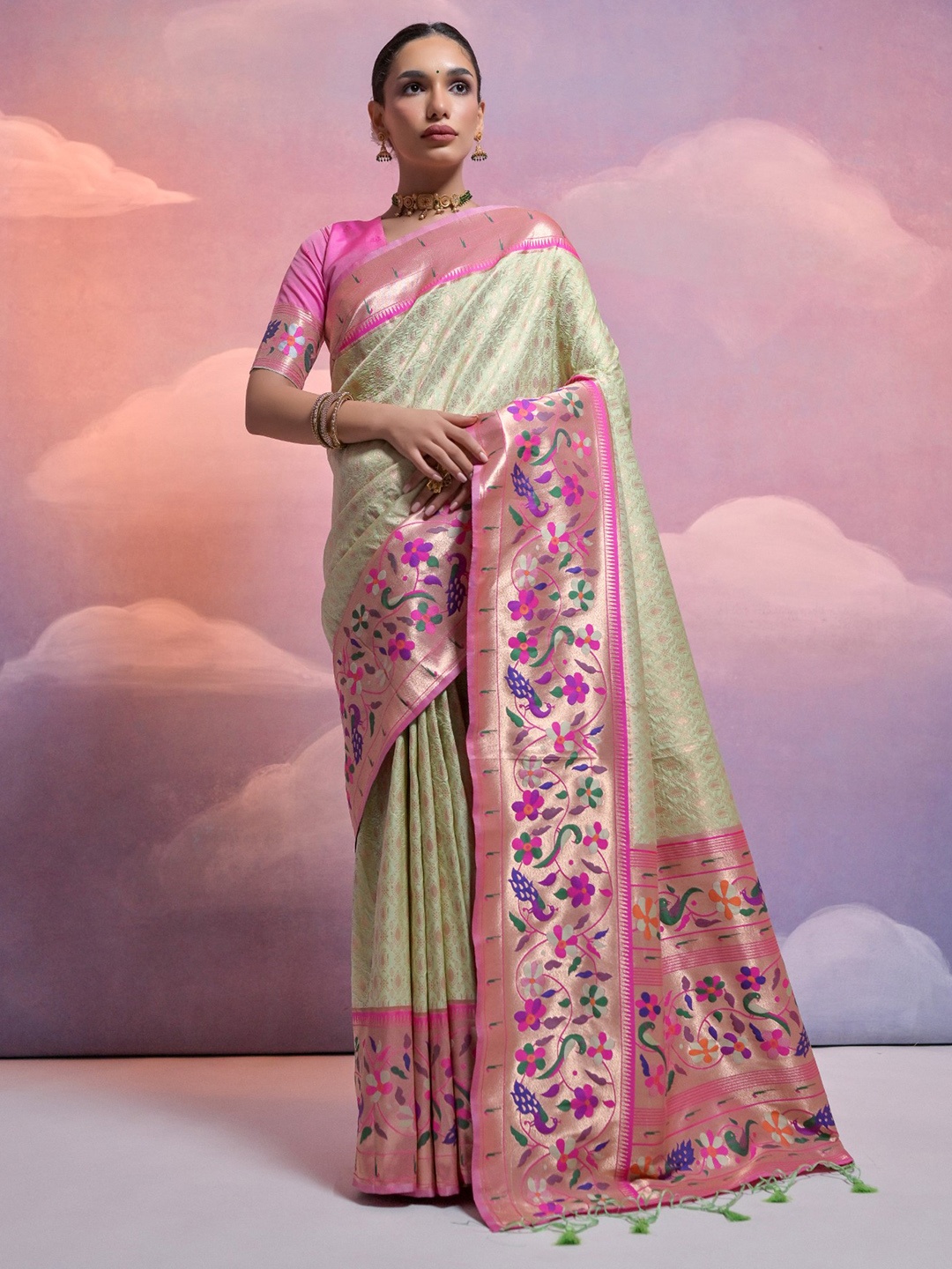 

VISHNU WEAVES Ethnic Motifs Woven Design Zari Pure Silk Paithani Saree, Green