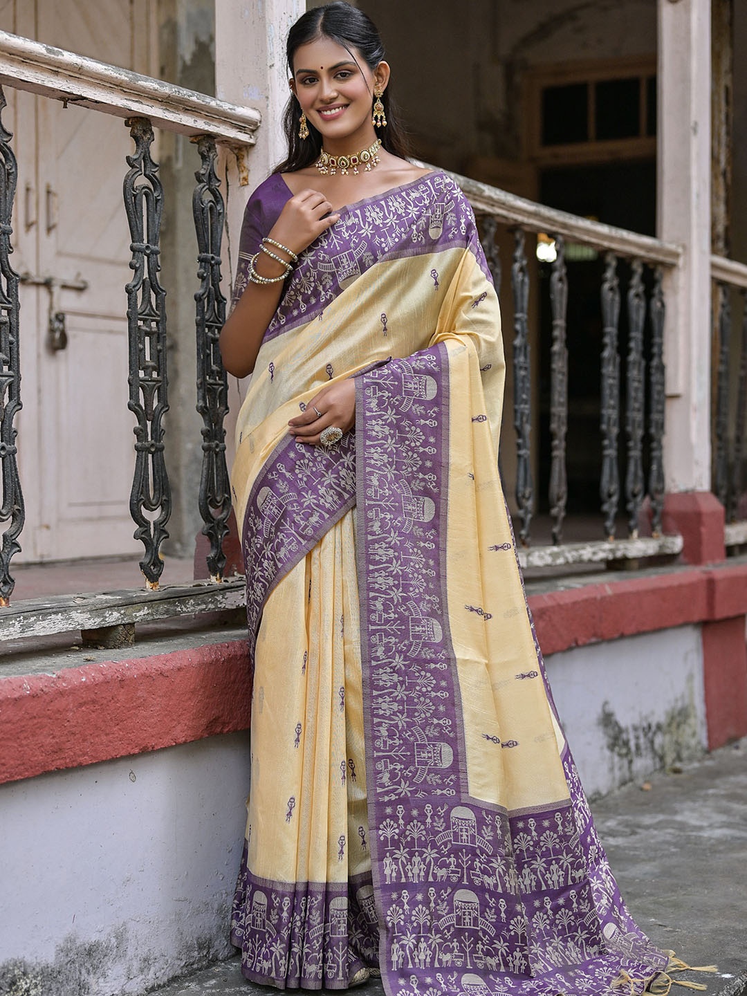

VISHNU WEAVES Warli Bhagalpuri Saree, Cream