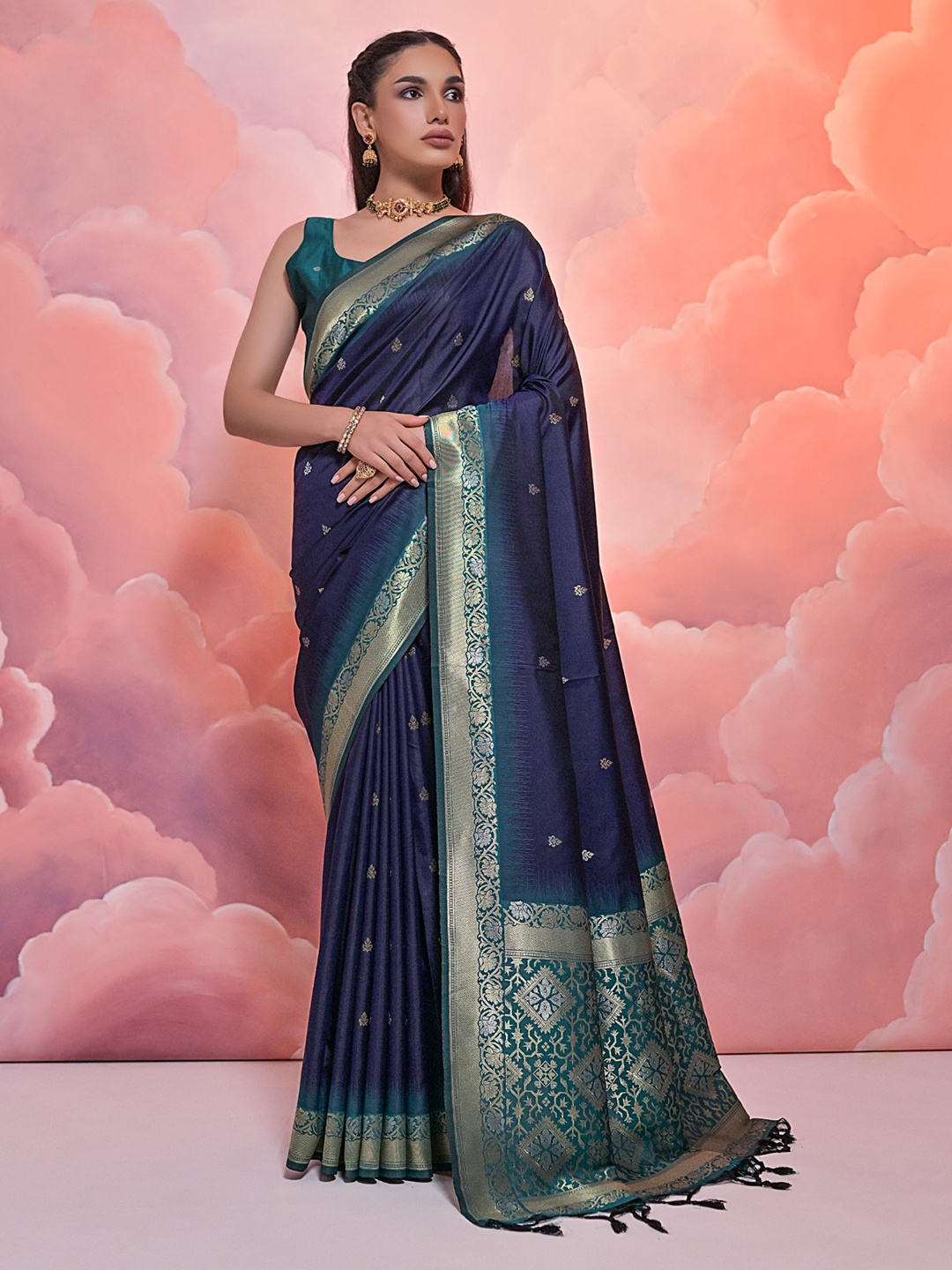 

VISHNU WEAVES Ethnic Motifs Woven Design Zari Pure Silk Banarasi Saree, Blue