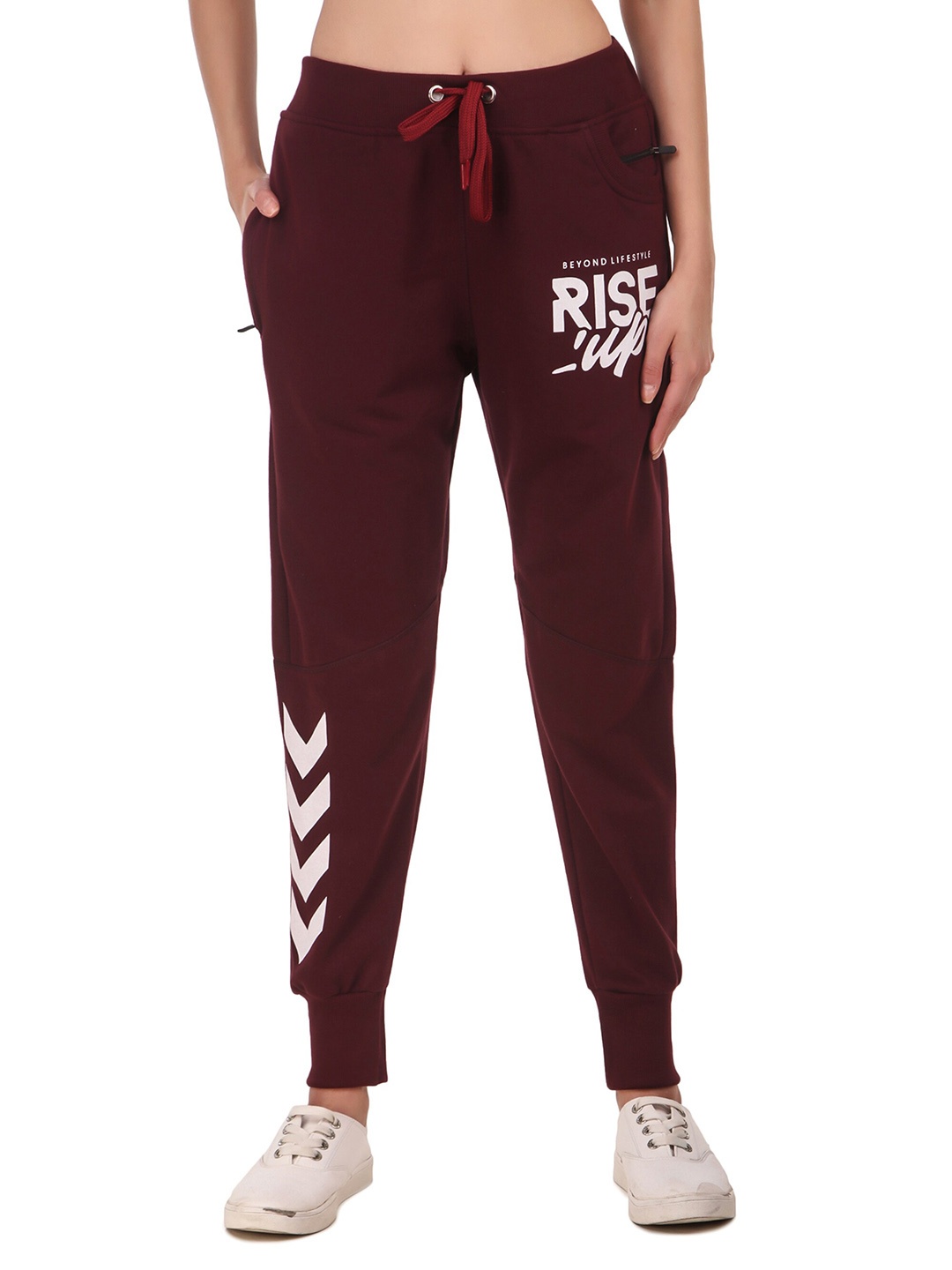 

UZARUS Women Regular Fit Mid-Rise Cotton Joggers, Burgundy