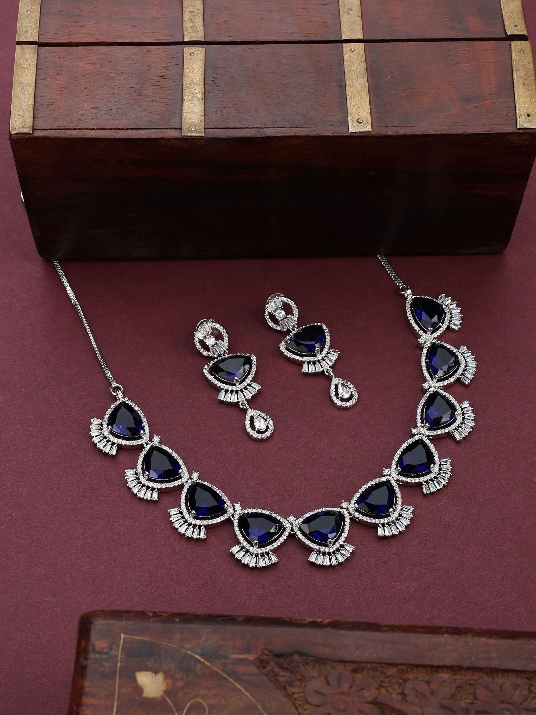 

SATJEWEL Silver-Plated Stone-Studded Jewellery Set