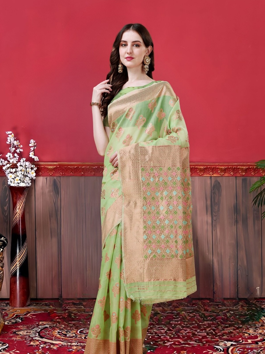 

MAGMINA Woven Design Zari Banarasi Saree, Olive