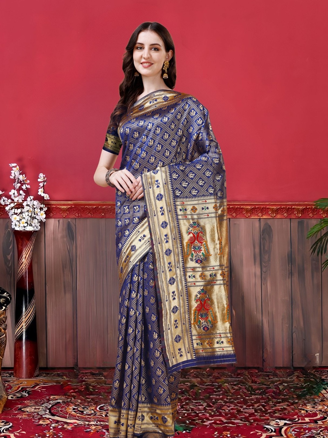 

MAGMINA Ethnic Motifs Woven Design Zari Banarasi Saree, Navy blue