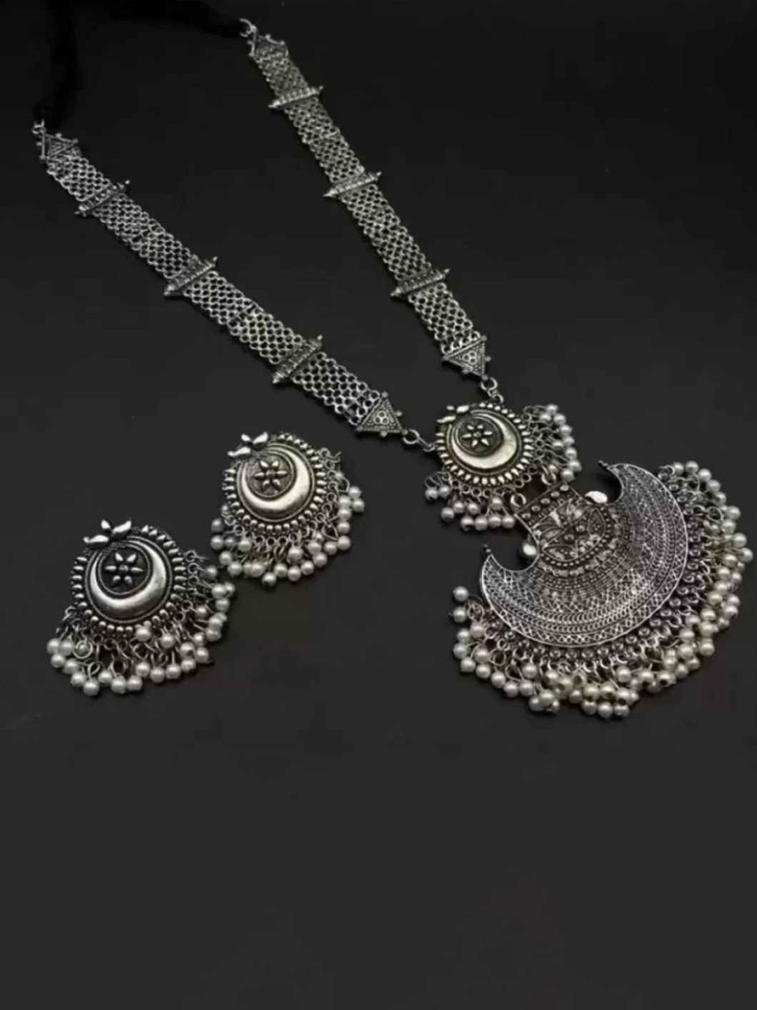 

PRASUB Silver-Plated Beaded Jewellery Set
