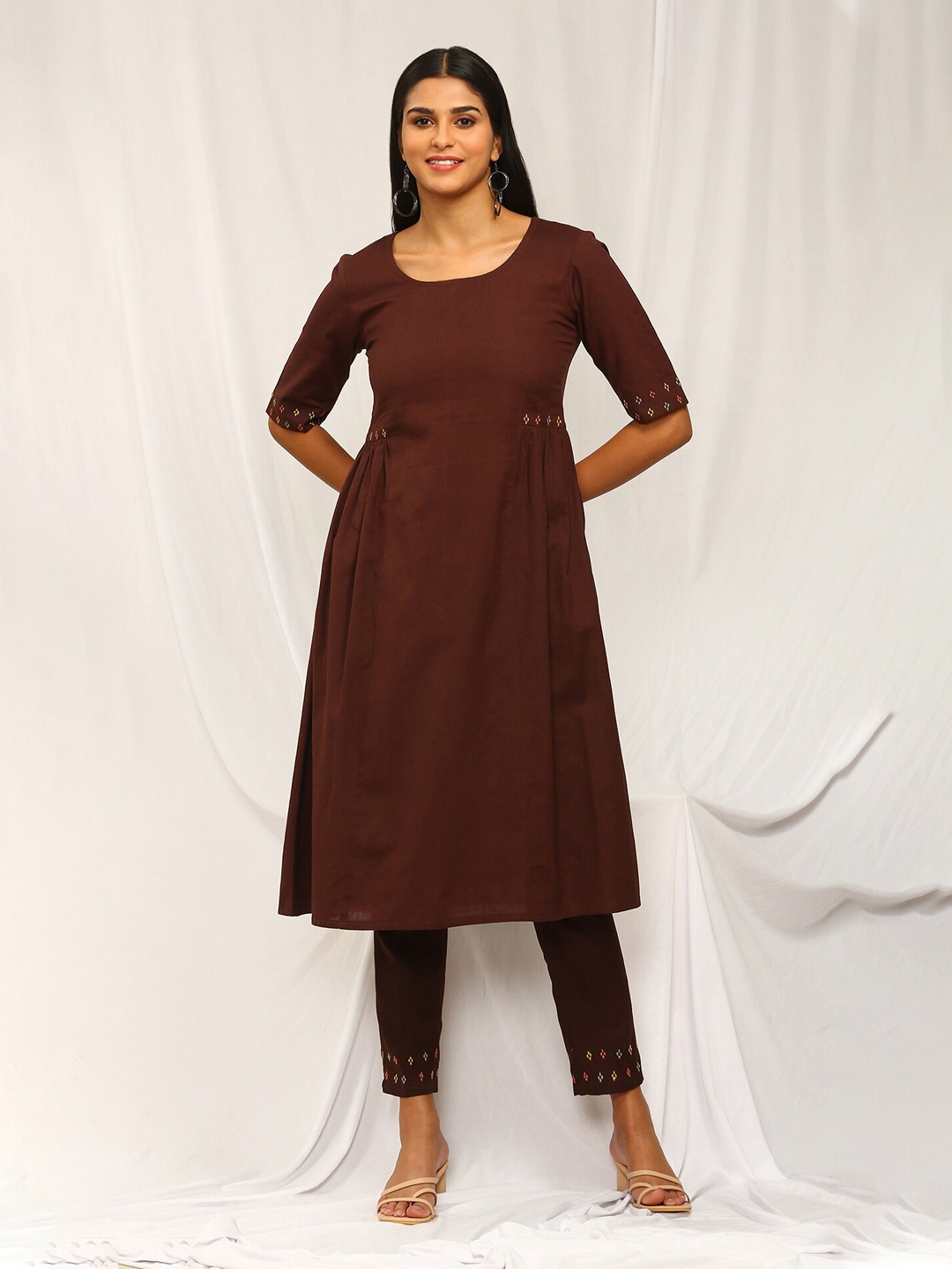 

Stylefables Embroidered Pleated Thread Work Linen Kurta with Pyjamas, Brown