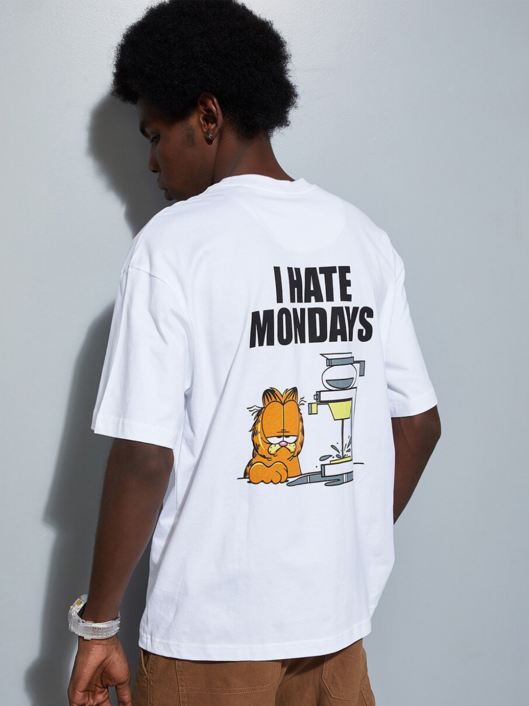 

max URB_N Men Garfield Back Printed Round Neck Slim Fit Raw Edge T-shirt, White