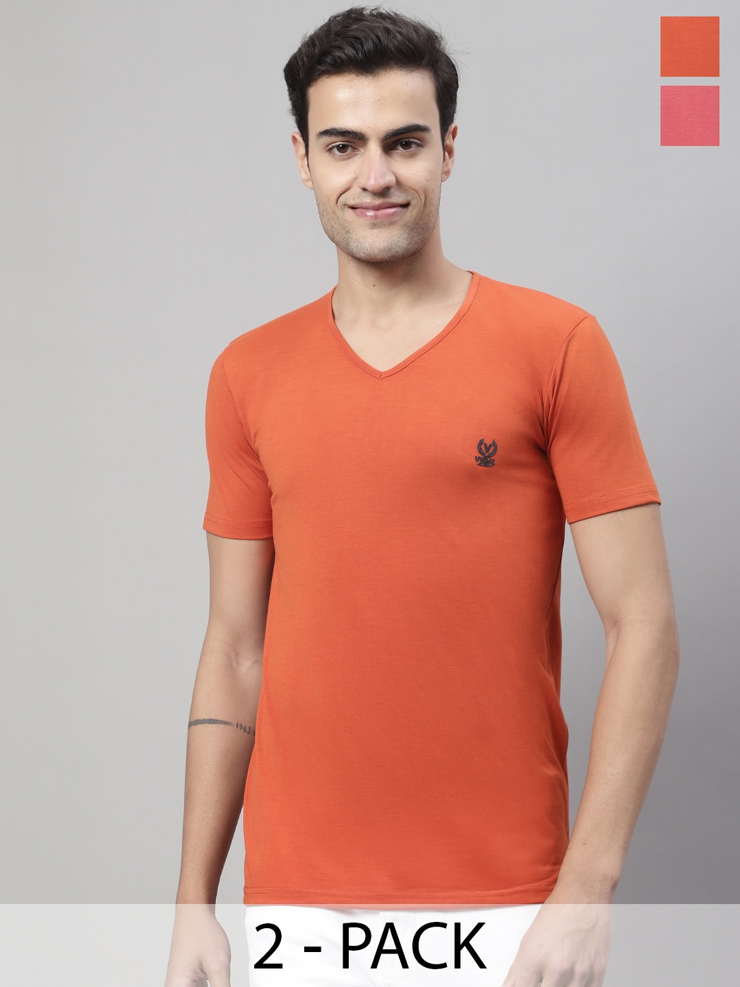 

VIMAL JONNEY Pack Of 2 V-Neck Short Sleeves Cotton T-shirt, Rust