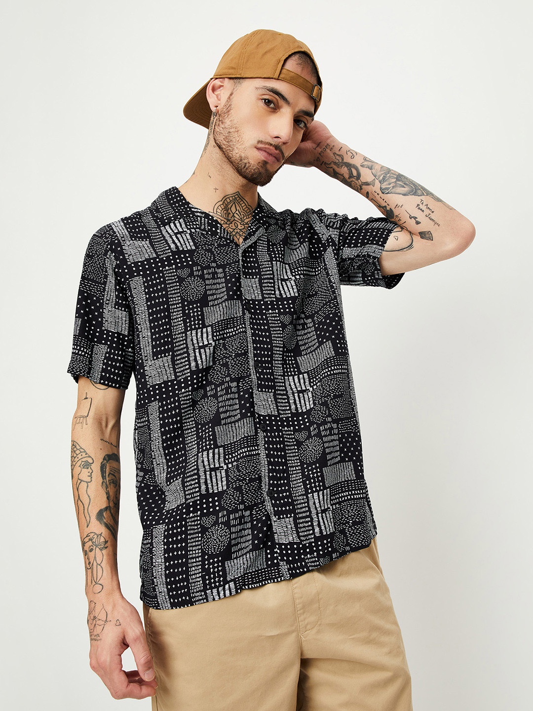 

max Printed Casual Shirt, Black