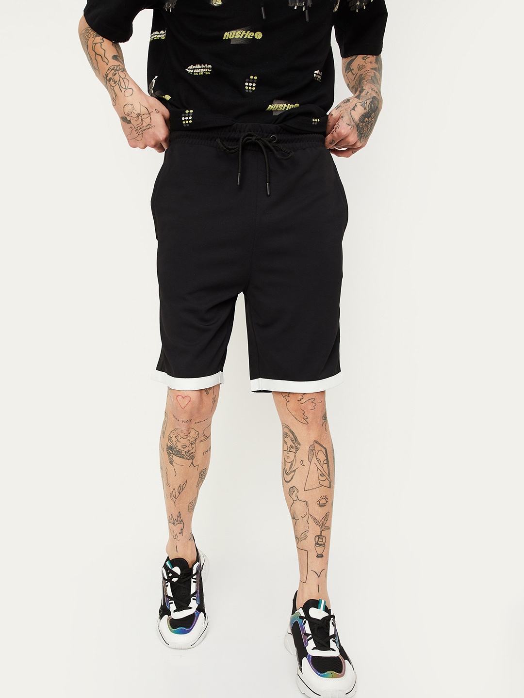 

max Men Mid Rise Shorts, Black