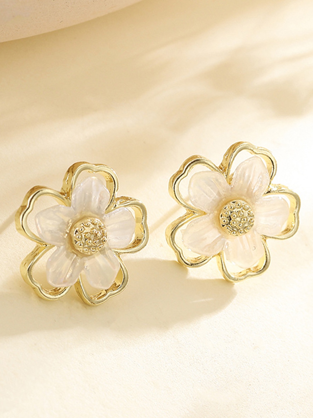 

Krelin Gold Plated Floral Shaped Stud Earrings, White