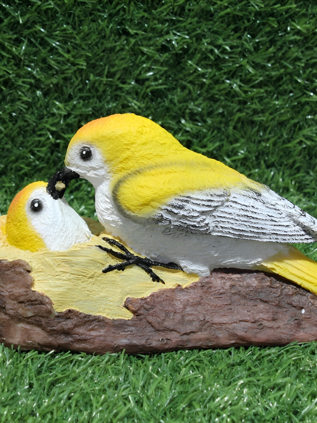 

Vikarafty Yellow & White Birds and Animals Showpiece
