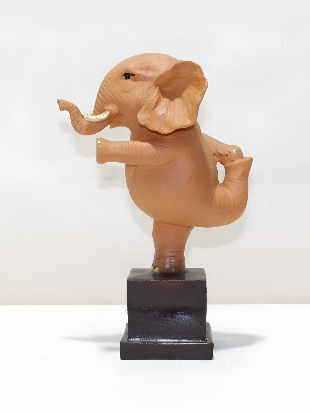 

Vikarafty Brown & Black Birds and Animals Showpiece