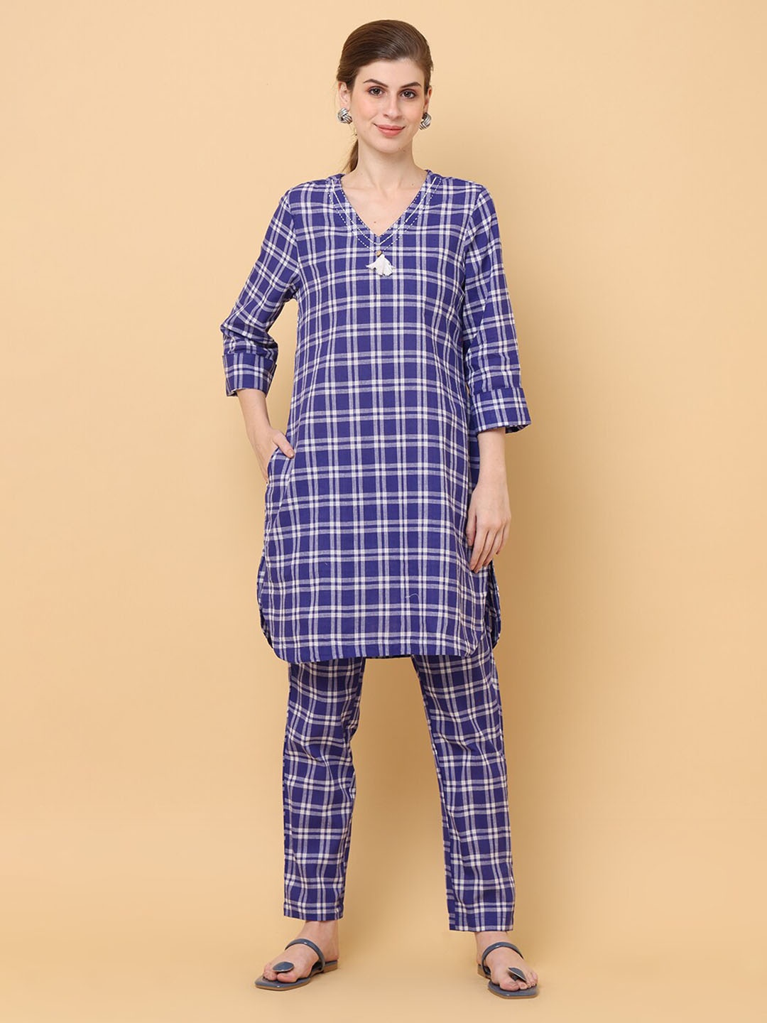 

aayusika Checked Regular Pure Cotton Kurta with Trousers, Blue