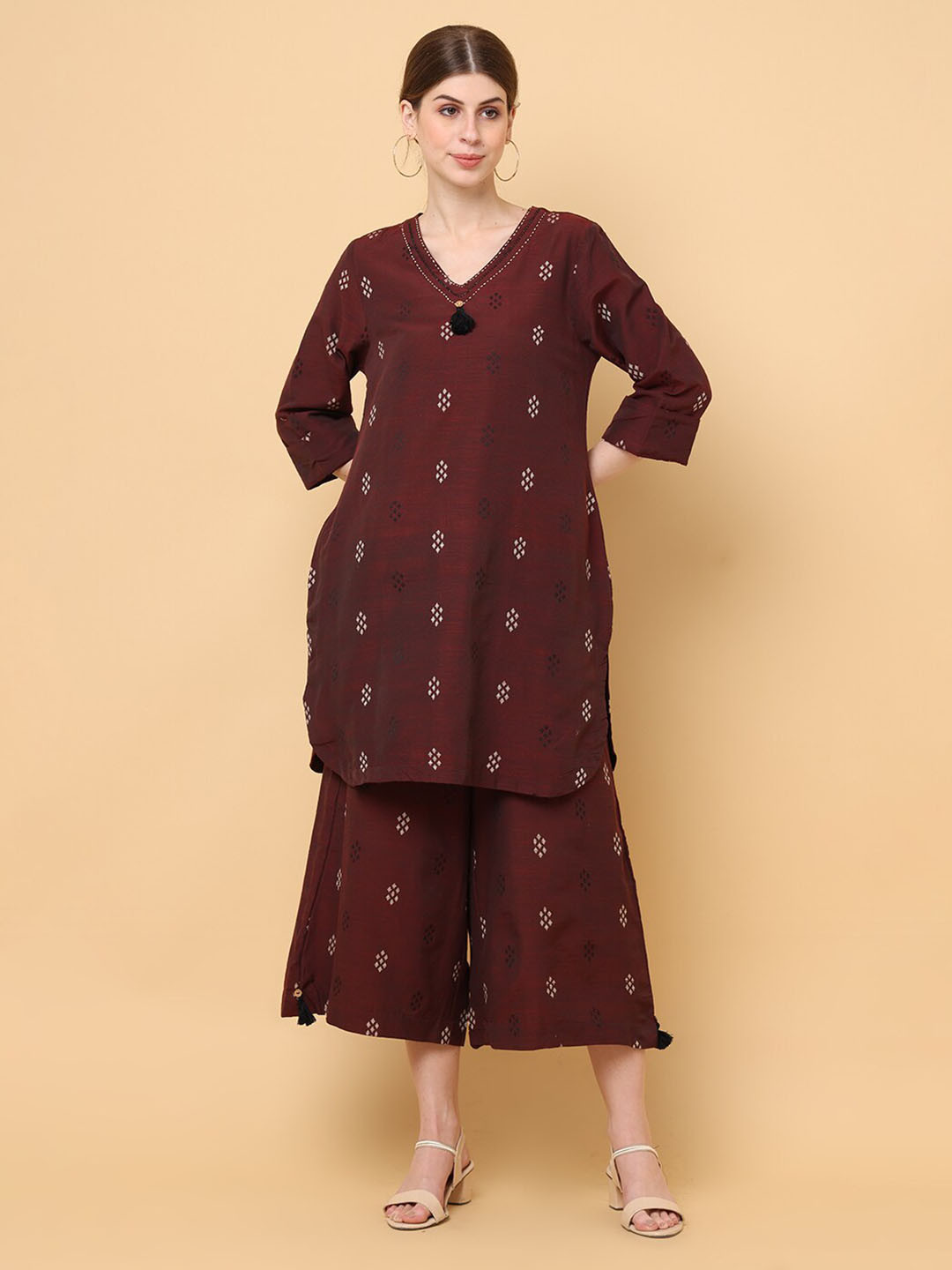

aayusika V-Neck Floral Regular Pathani Kurta with Palazzos, Brown