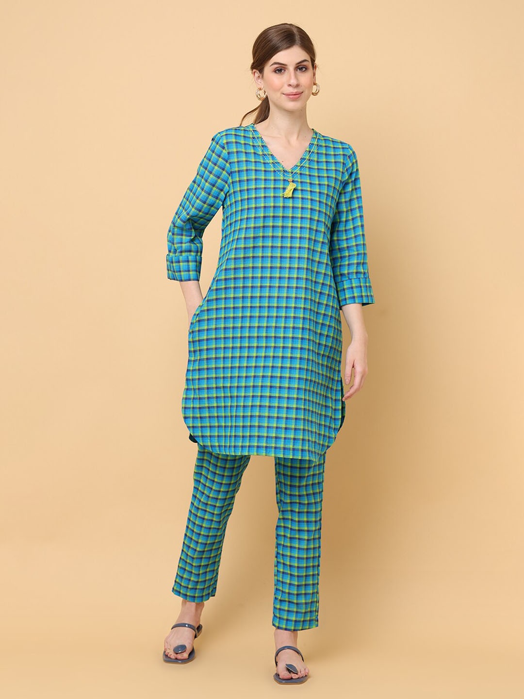 

aayusika V-Neck Checked Regular Pure Cotton Pathani Kurta with Trousers, Teal