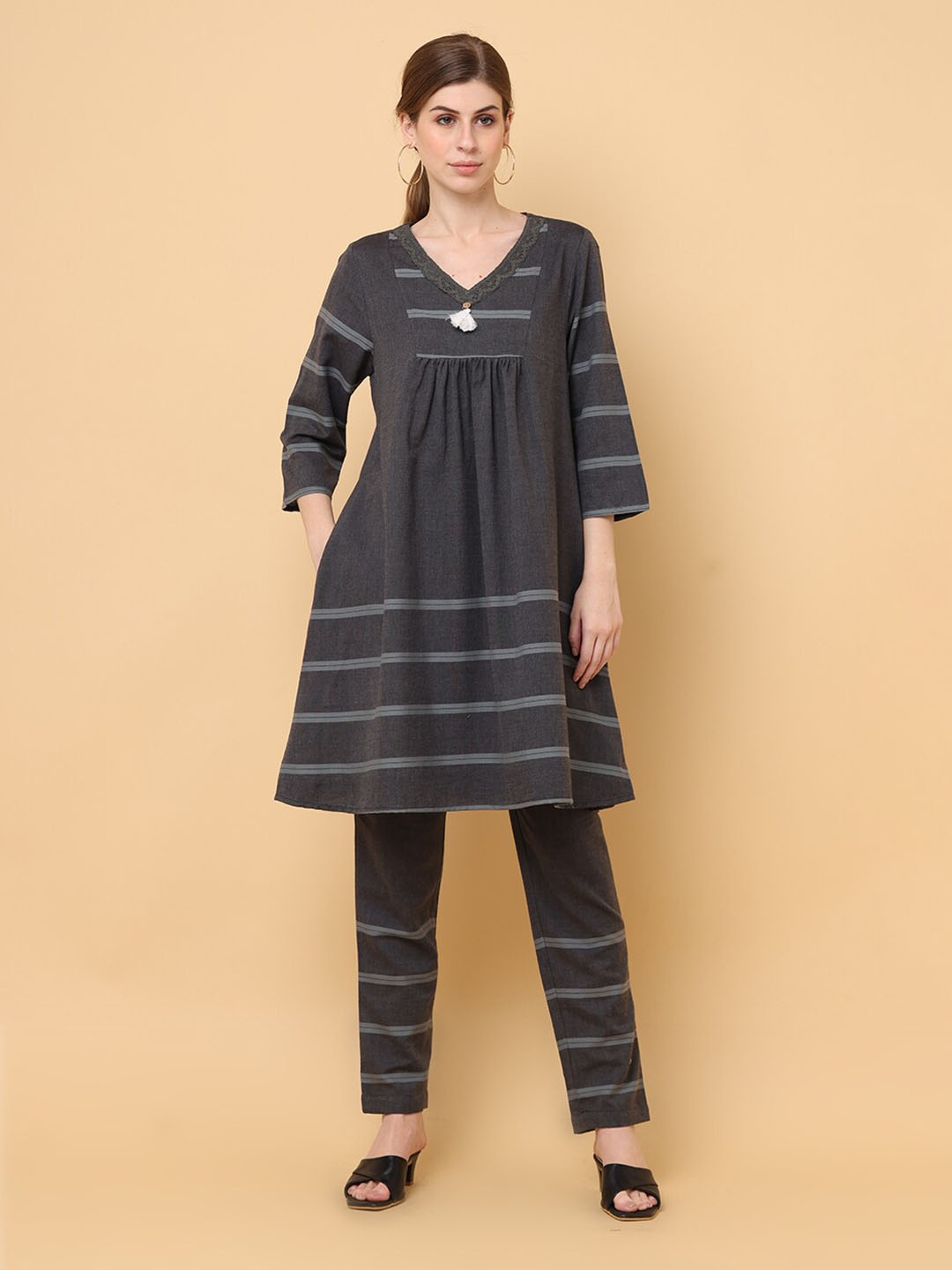 

aayusika V-Neck Striped Regular Pure Cotton A-Line Kurta with Trousers, Black