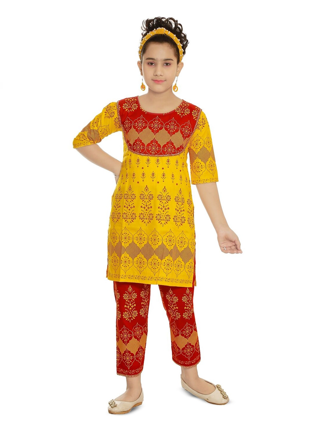 

BAESD Girls Ethnic Motifs Printed Kurta & Trousers, Yellow