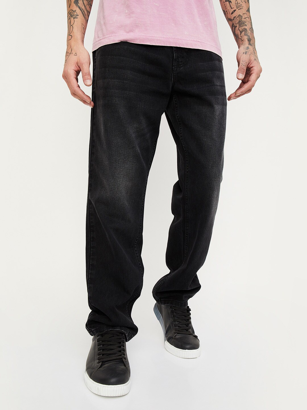 

max Men Light Fade Pure Cotton Jeans, Black