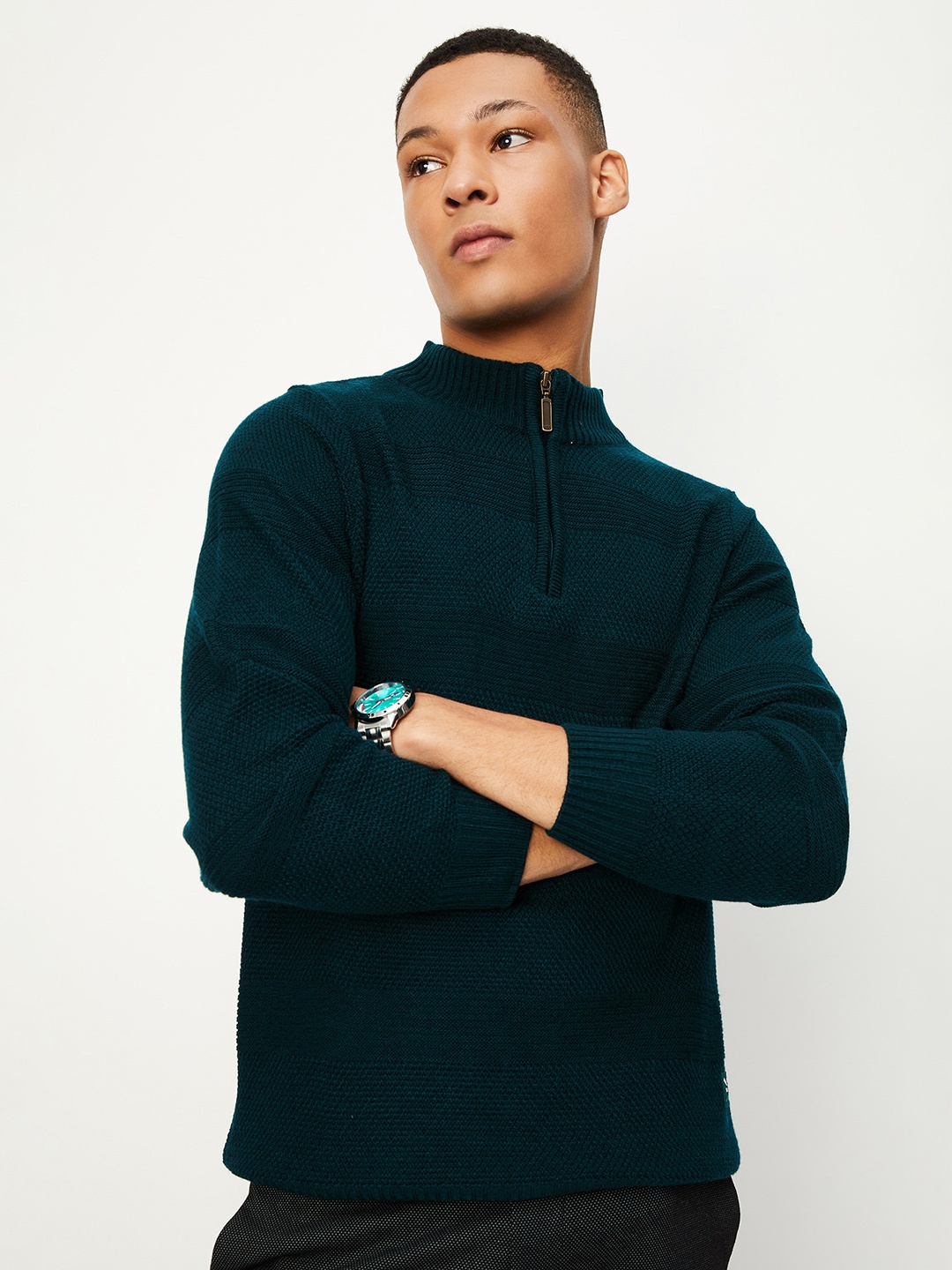 

max Geometric Self Design Mock Collar Acrylic Pullover, Navy blue