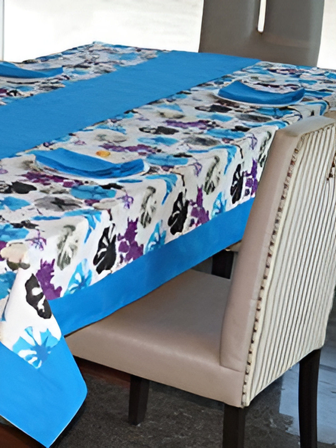 

Lushomes Blue Printed Pure Cotton Table Runner