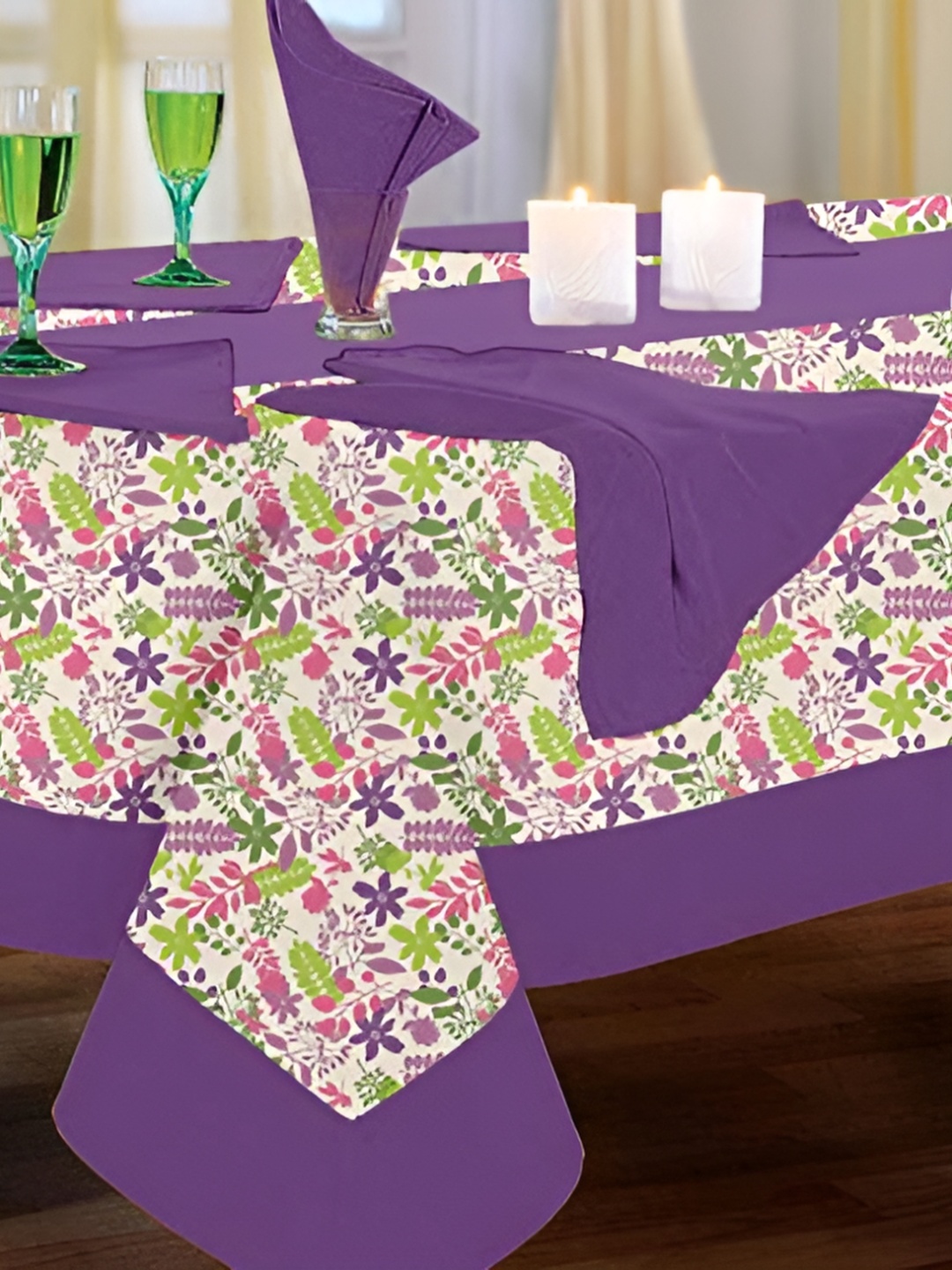 

Lushomes Purple Printed 12 Seater Table Cover