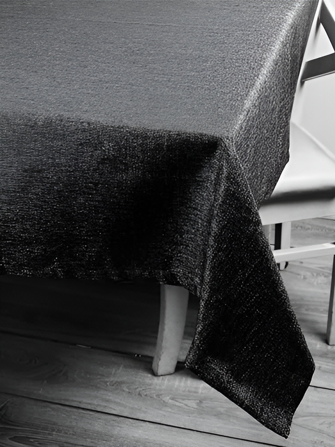 

Lushomes Black Cotton 6 seater Table Cover