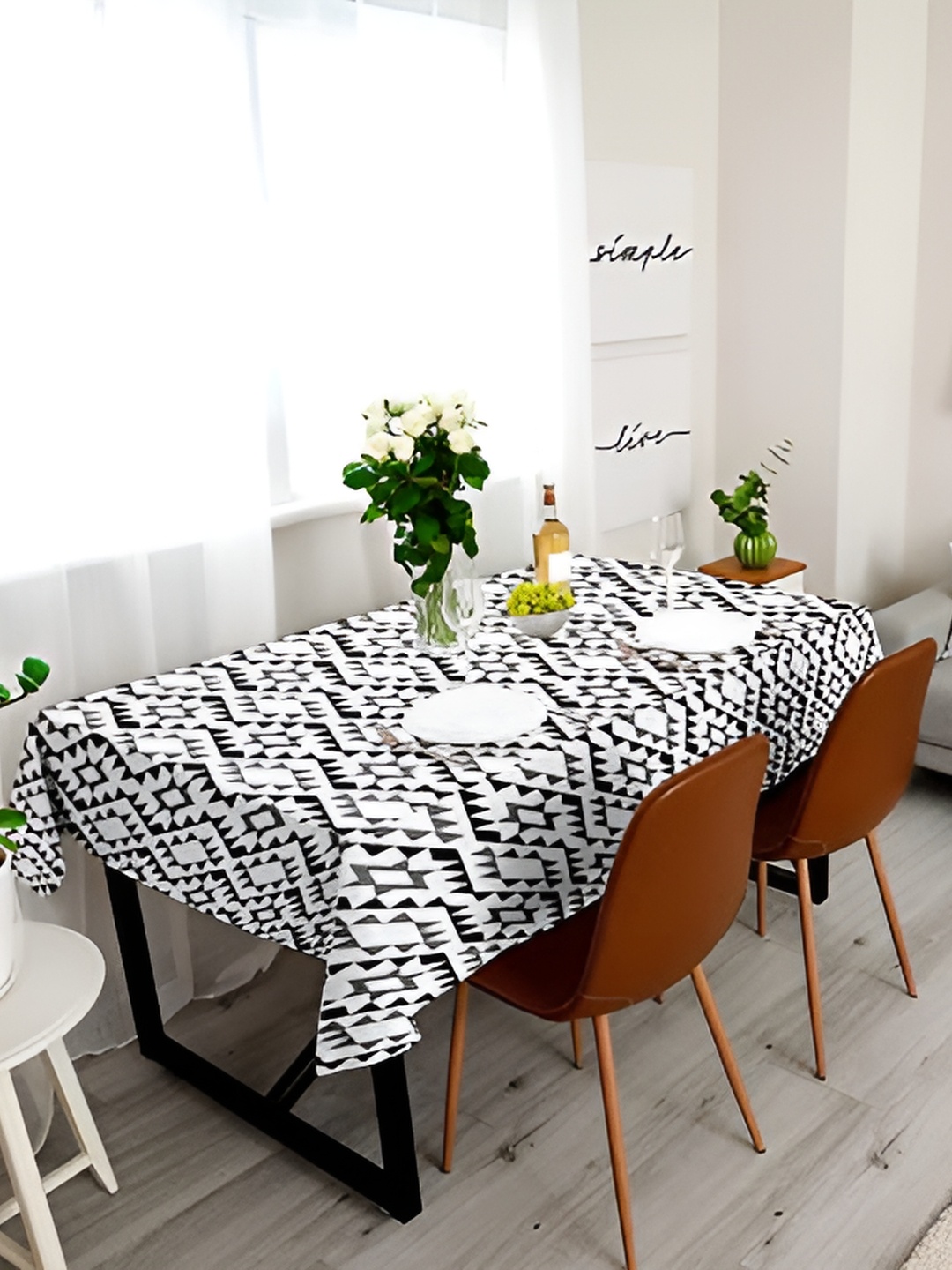 

Lushomes Black & Grey Printed Cotton 8 seater Table Cover